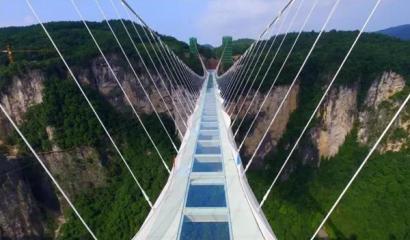 Zhangjiajie Glass Bridge 