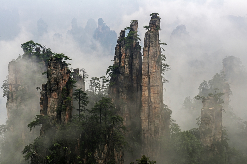 A standard route to experience the top wonders Earth in Zhangjiajie