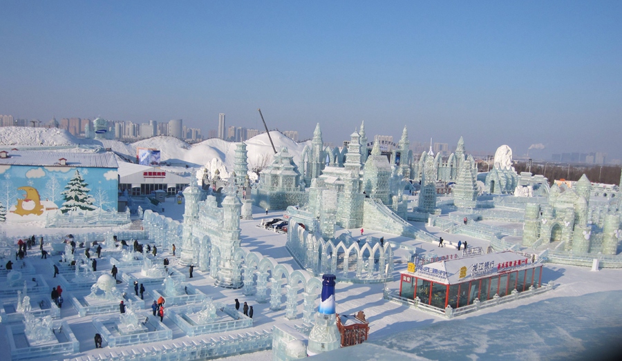 From Zhangjiajie To Harbin Ice & Snow Festival Tour